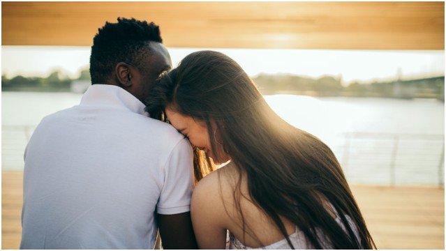 How do interracial friendships challenge stereotypes in daily life?